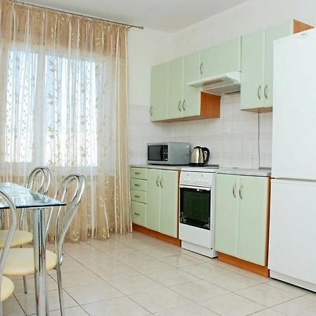 קייב 2-Komnatnye Apartamenty Alladin - Pozniaki מראה חיצוני תמונה