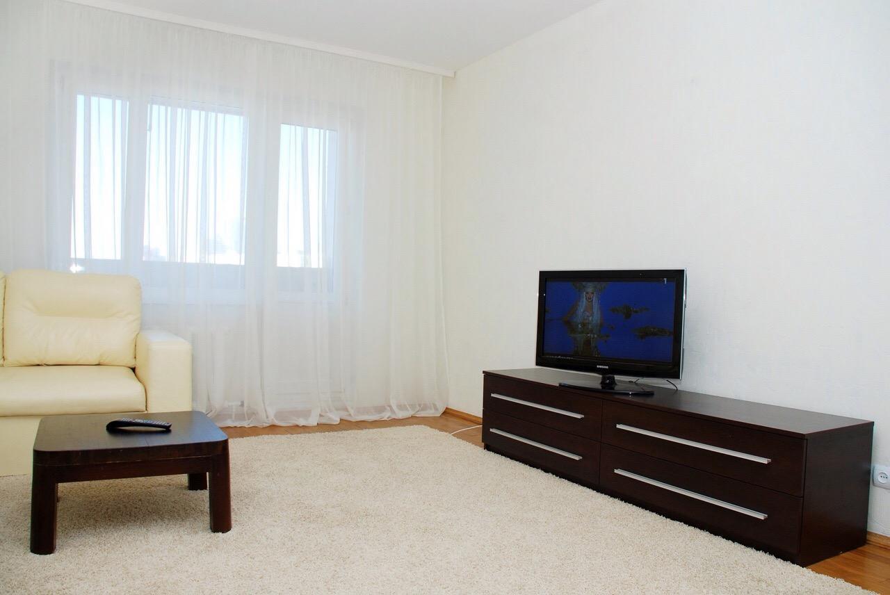 קייב 2-Komnatnye Apartamenty Alladin - Pozniaki מראה חיצוני תמונה